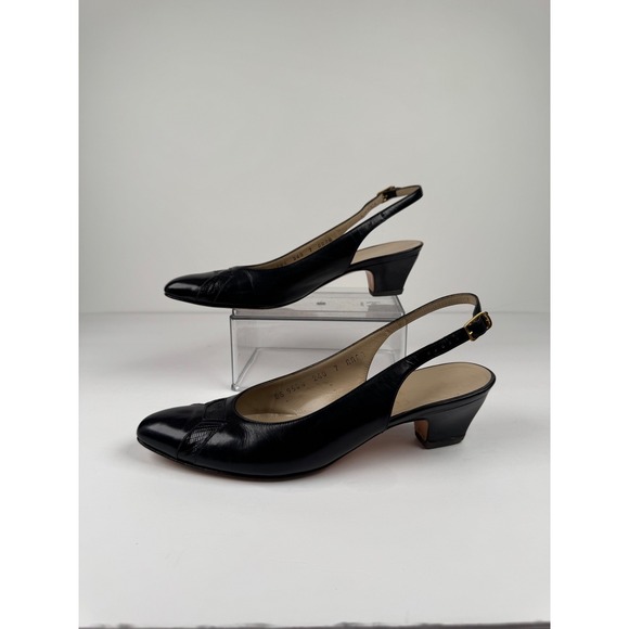 Salvatore Ferragamo Navy Blue Leather Slingback Kitten Heels Womens 7 AAAA Vtg - Picture 2 of 8